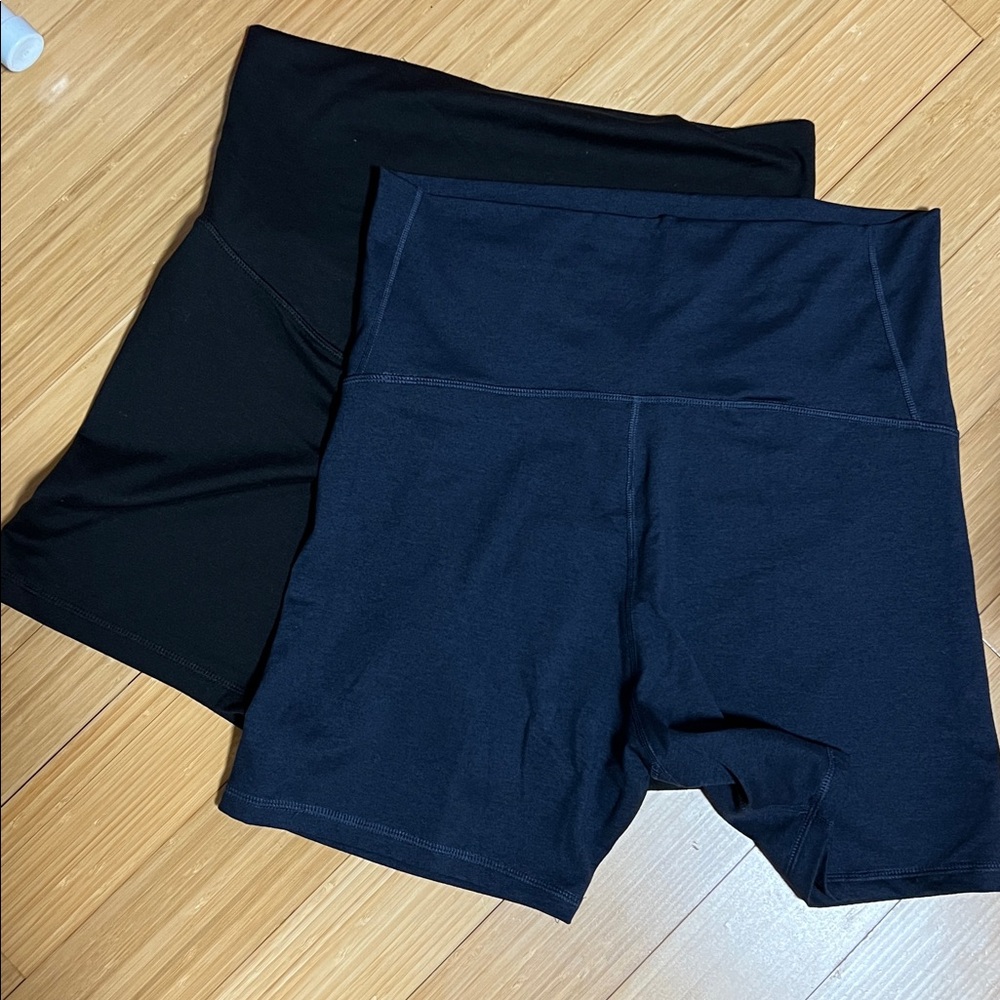 Old Navy Maternity CloudComfy Bike Shorts